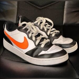 Nike Court Borough Low Top 6.5 Youth